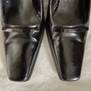 Gucci Black Leather Slingback Size 7.5